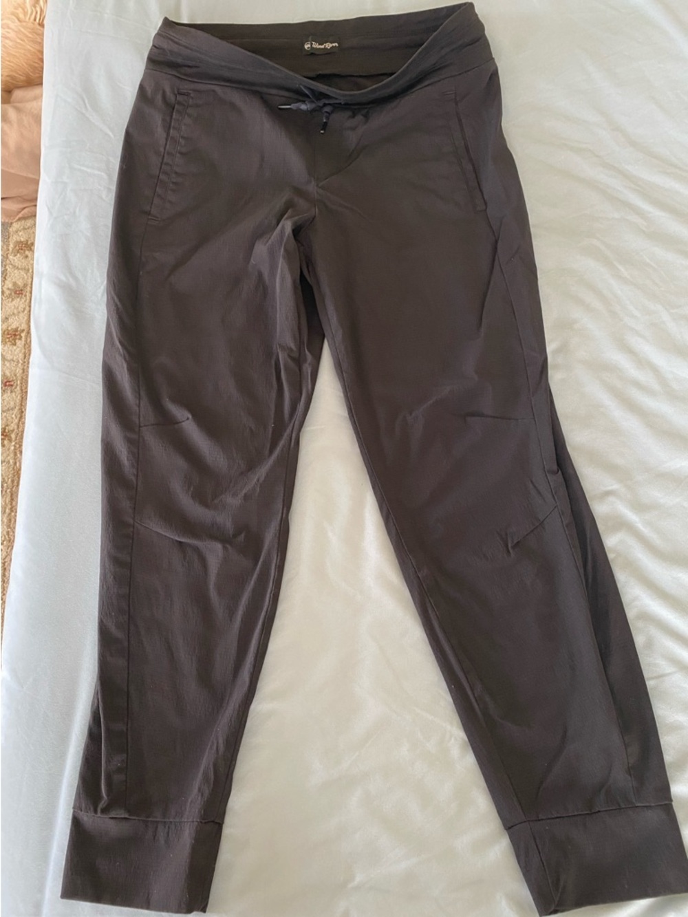 Wind River Women’s Black Drawstring Joggers